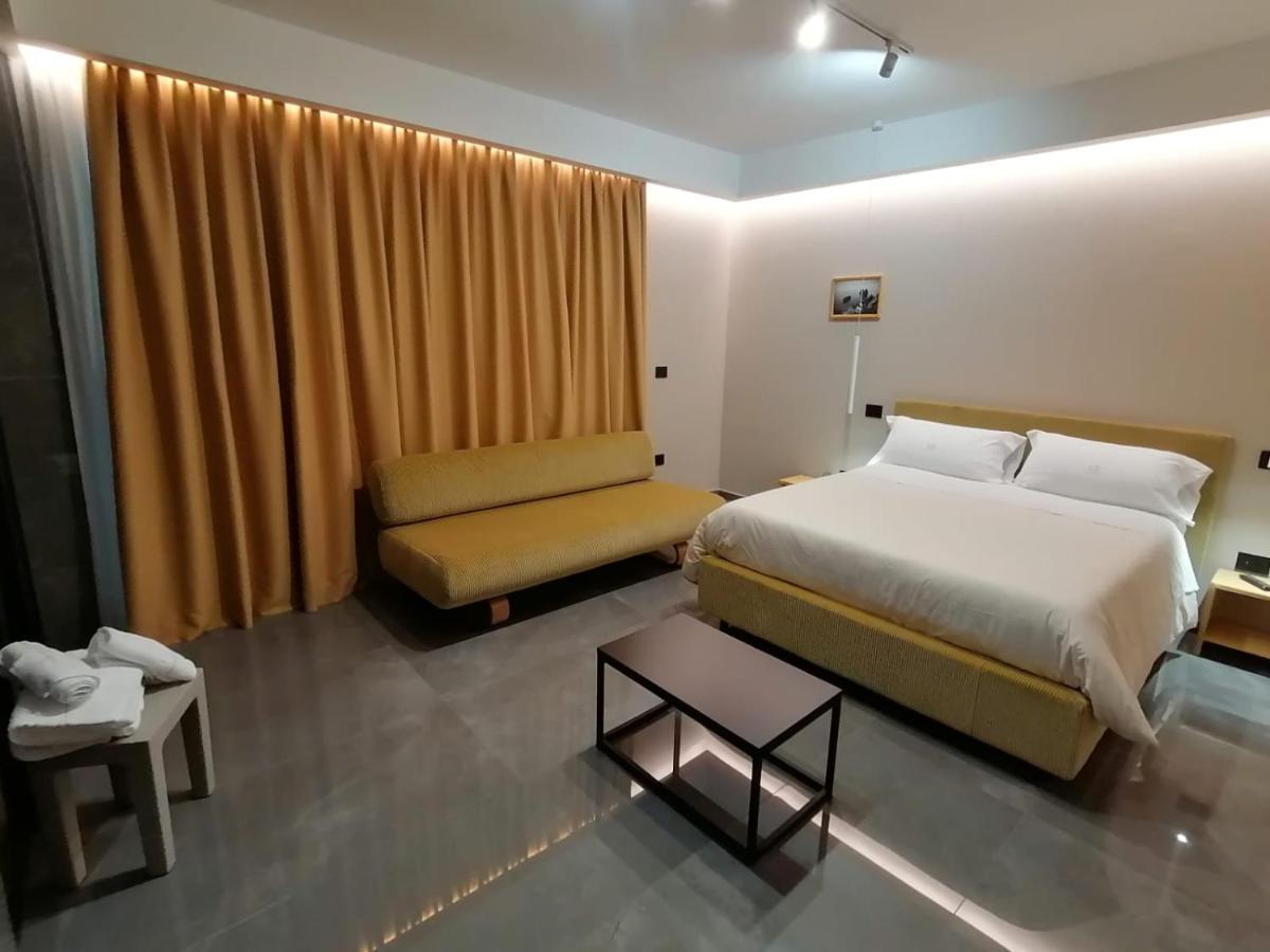 Hotel Xbusiness Nola Kültér fotó
