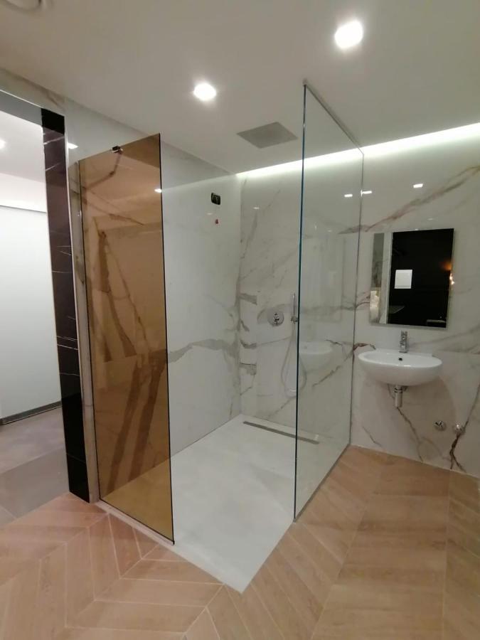 Hotel Xbusiness Nola Kültér fotó